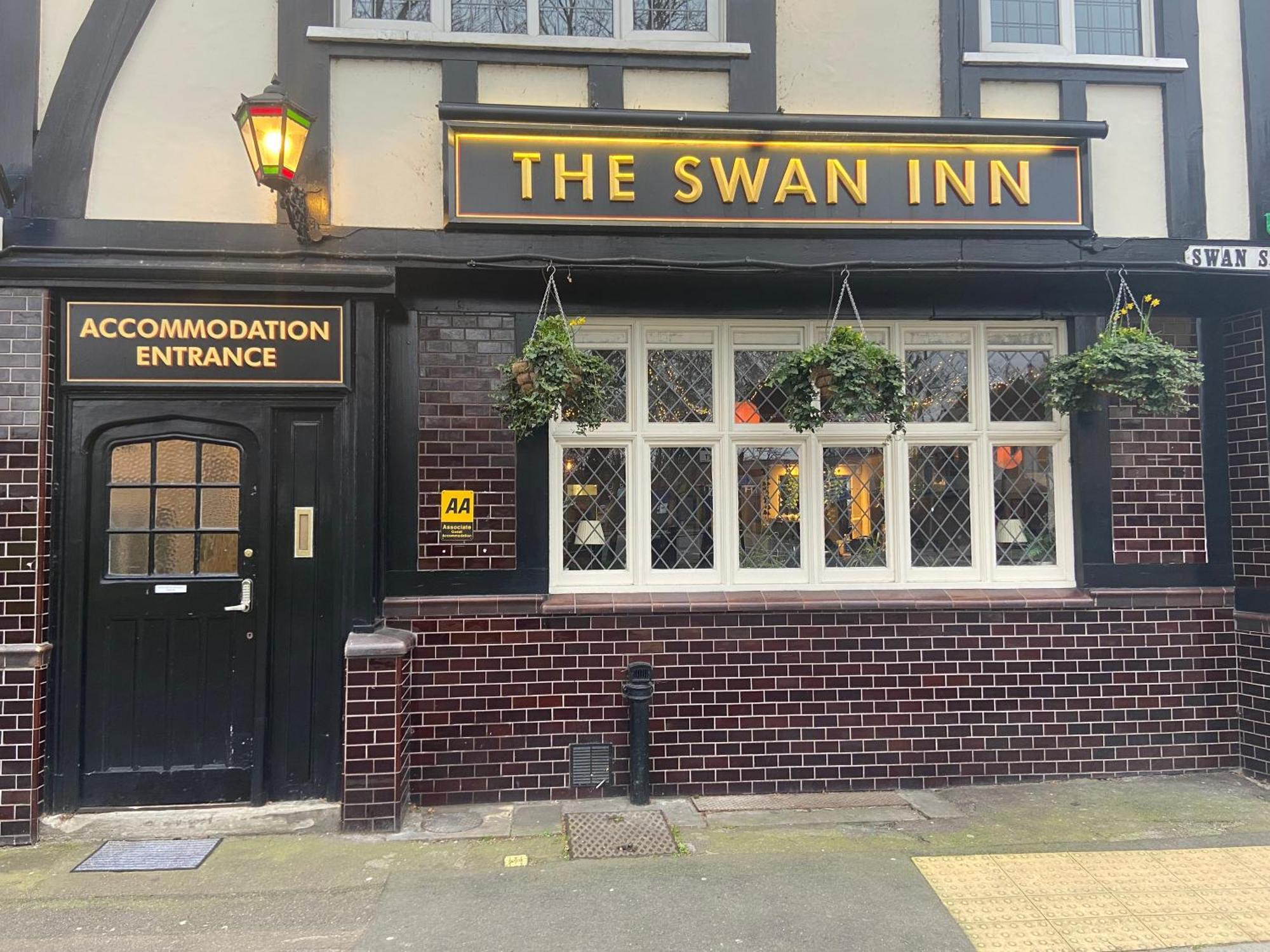 The Swan Inn Pub Isleworth Eksteriør bilde